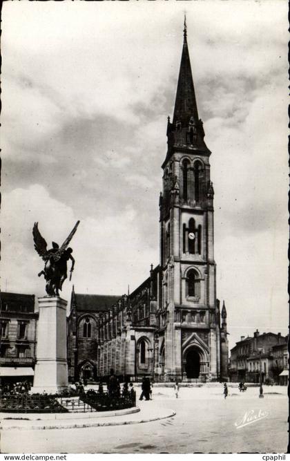 CPSM Bergerac Eglise Notre Dame