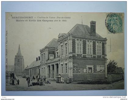 BERTINCOURT  (Pas-de-Calais)  :  Mairie et Ecole de Garçons
