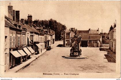 CPA Bleneau Place Chataigner FRANCE (1451506)