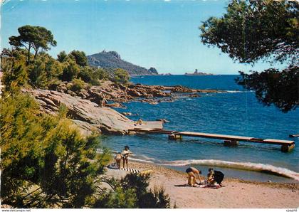 CPM Boulouris Var Les Calanques au loin le Dramont et l'Ile d'Or