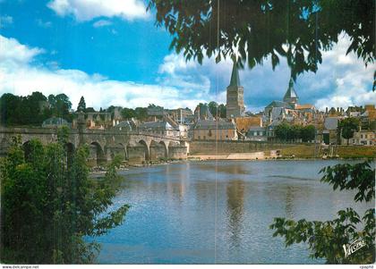 CPM En Bourgogne la Charite Sur Loire (Nievre)