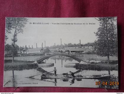 CPA - Briare - Vue des Fabriques de Boutons et de Perles