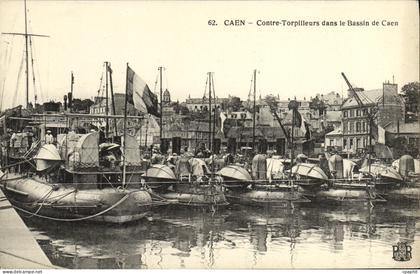 CPA Caen Contre Torpilleurs dans le Bassin de Caen