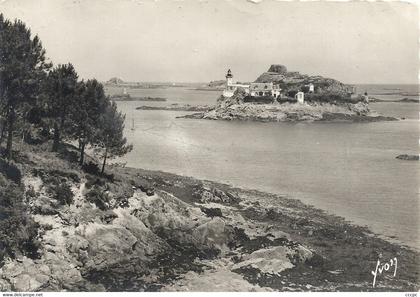 CPSM Carantec Phare de l'Ile de Louet