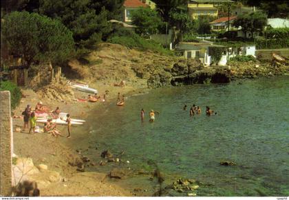 CPM La Cote d'Azur inoubliable Carqueiranne les beaux Rouges