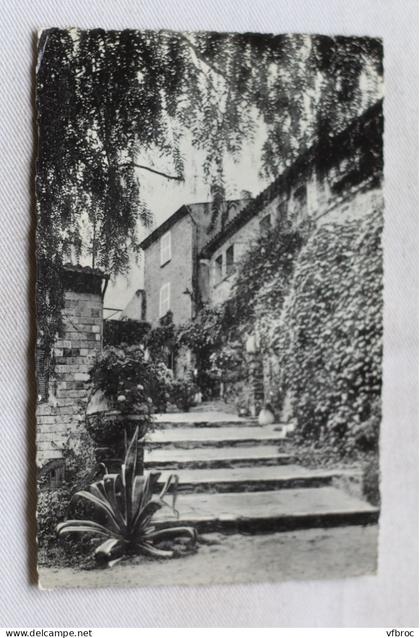 Cpsm 1952, Carqueiranne, un joli coin Provençal, Var 83