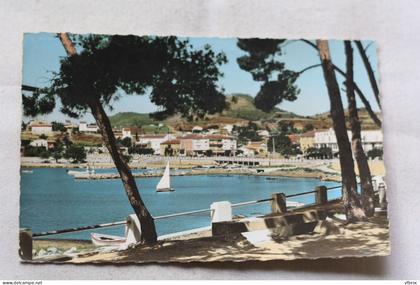 Cpsm 1960, Carqueiranne, le port et la ville, Var 83