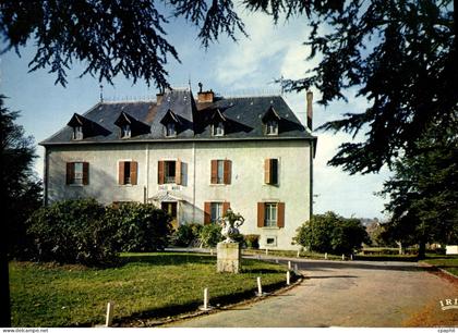 CPSM Chalus (Haute Vienne) La Mairie