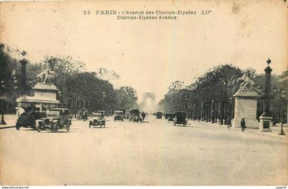 CPA Paris L'Avenue des Champs Elysees