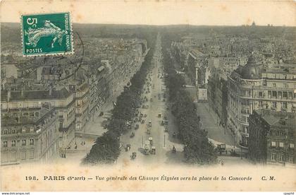 CPA Paris vue generale des Champs Elysees vers la place de la Concorde