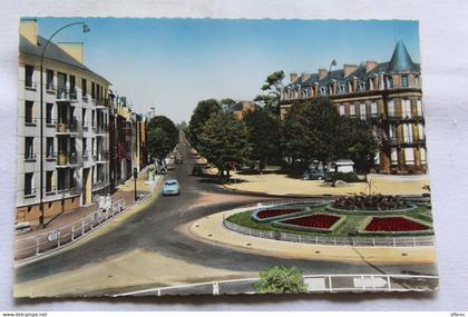 Cpm, Charleville, avenue Charles De Gaulle, Ardennes 08