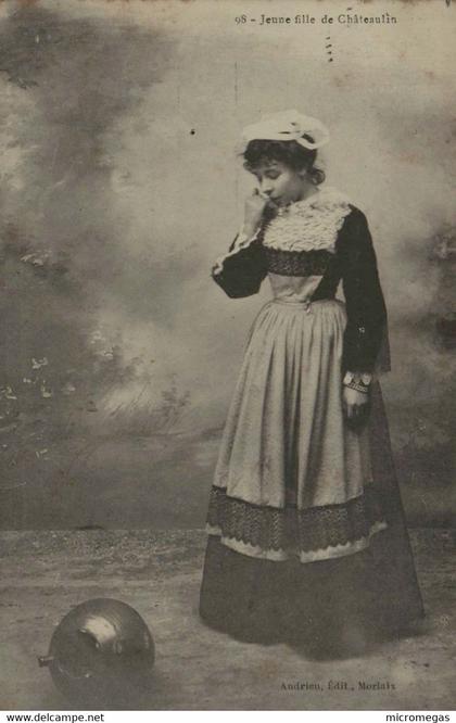 29 - CHÂTEAULIN - Jeune fille de Châteaulin