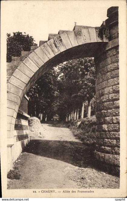 CPA Chauny Allee des Promenades