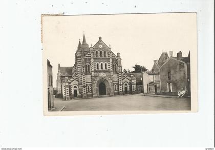 CHEMILLE (M ET L) 5 PLACE SAINT PIERRE ET L'EGLISE