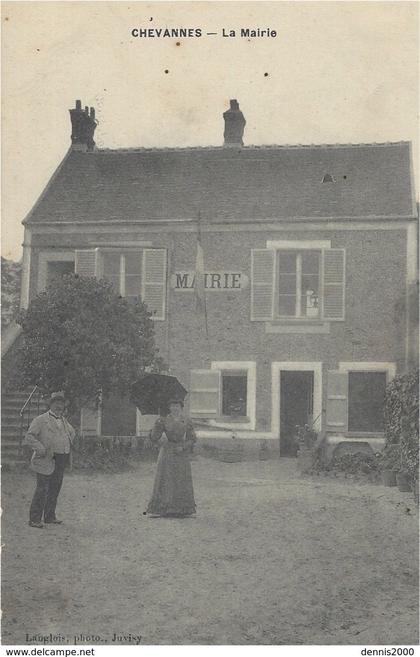 CHEVANNES -la Mairie - photo , Langlois
