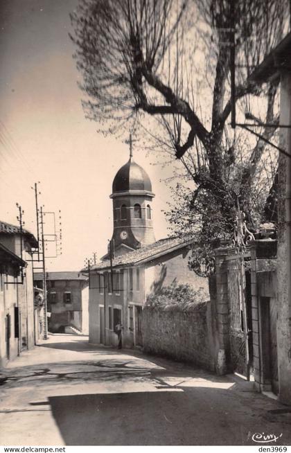 CHIROUBLES (Rhône) - Grand' Rue