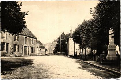 CPA CLEFMONT - Place de l'Hotel de Ville - Entrée du Chateau (368341)