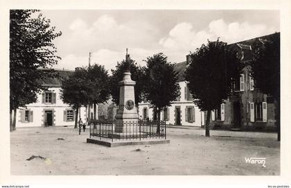 56 CLEGUEREC MONUMENT POBEGUIN