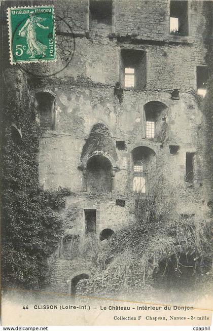 CPA Clisson (Loire Inf) Interieur du Donjon