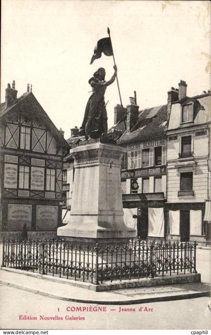 Compiegne CPA JEanne d'arc