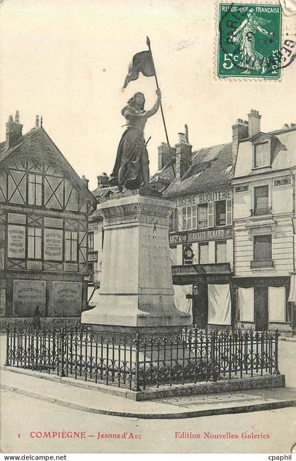 CPA Compiegne Jeanne d'Arc