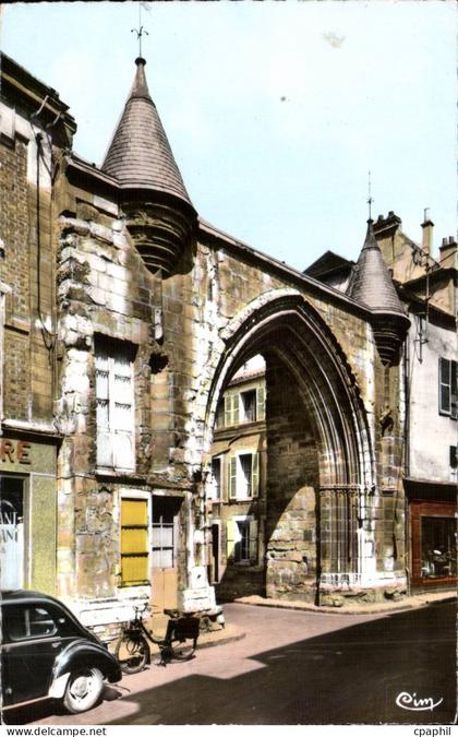 CPSM Corbeil Essonnes Le cloitre St Spire