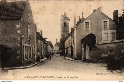 CPA Coulanges-sur-Yonne Grande Rue FRANCE (1451515)