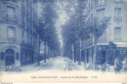 Courbevoie CPA Avenue de la Republique