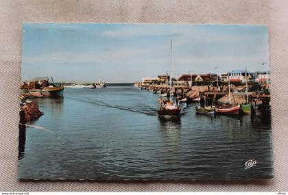 Cpsm, Courseulles sur mer, le port, Calvados 14