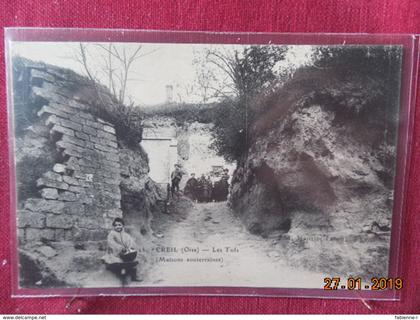 CPA - Creil - Les Tufs (Maisons souterraines)