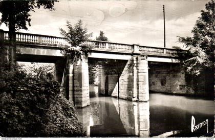 Creteil - Le Pont de la Pie CPA
