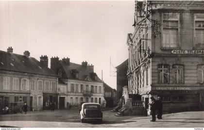 CRIQUETOT L'ESNEVAL : PLACE DE LA POSTE