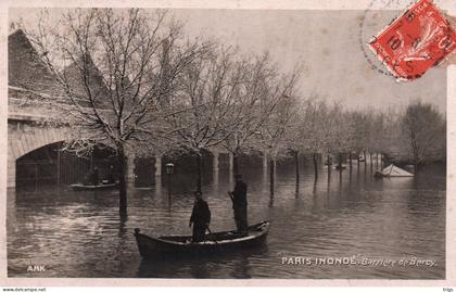 Paris (inondé) - Barrière de Bercy