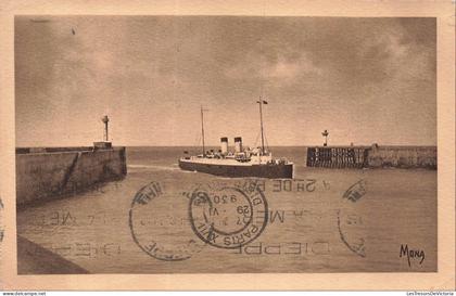 FRANCE - Dieppe - Paquebot Versailles - Transport - Newhaven - Jetées - Port - Normandie - Carte Postale Ancienne