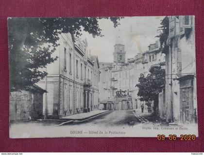 CPA - Digne - Hôtel de la Préfecture