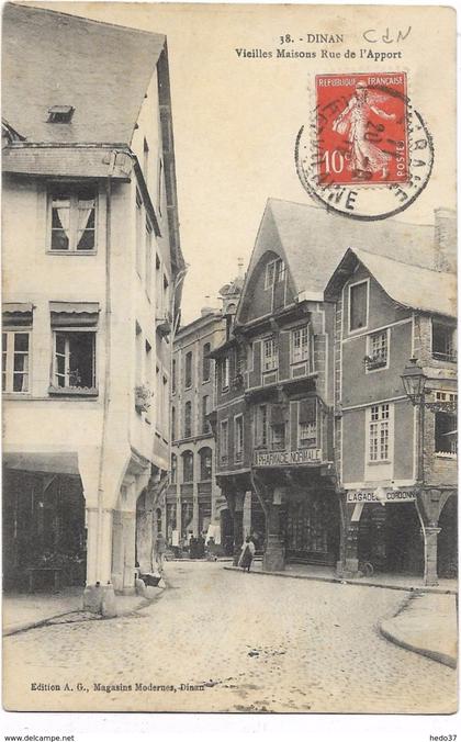 Dinan - Vieilles Maisons Rue de l'Apport