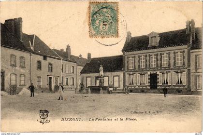 CPA Dixmont la Fontaine et la Place (1478509)