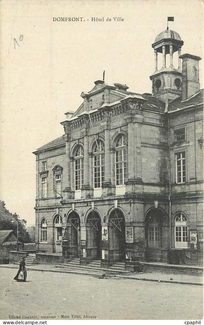 CPA Domfront Hotel de Ville