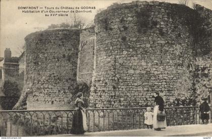 CPA Domfront Tours du chateau de Godras habitation d'un Gouverneur de Domfront au XVI siecle