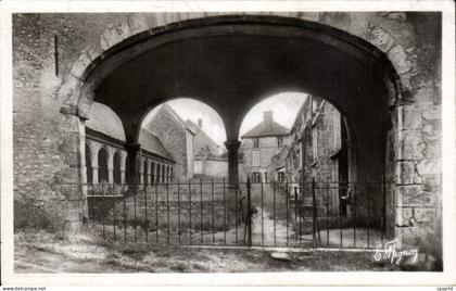 Donnemarie en Montois - Les Cloitres - CPA
