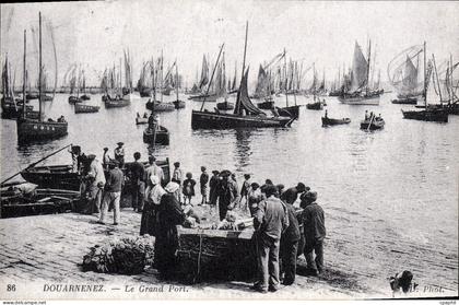 REPRO Douarnenez Le Grand Port Bateaux