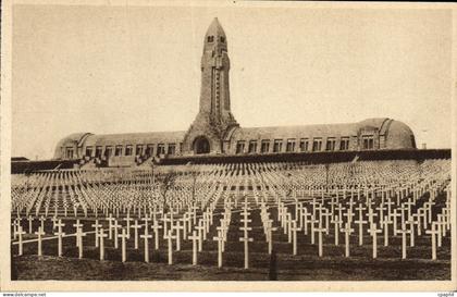 CPA Douaumont Ossuaire de Douaumont et Cimetiere national