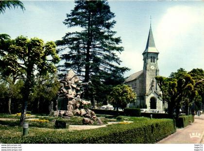 Dun le Palestel - l'église et le square