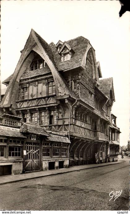 Etretat - La Rotisserie - CPA