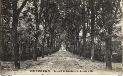 CPA Evry Petit Bourg couvent de Grandbourg Grande Allee