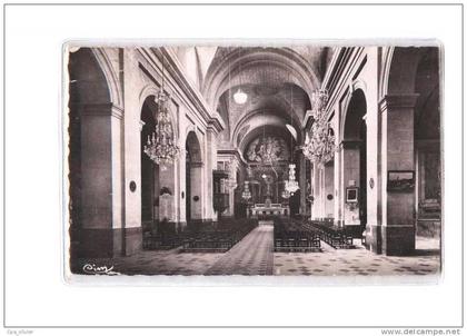 13 EYGUIERES Eglise, Intérieur, ed CIM, CPSM 9x14, 195? *** ETAT ***