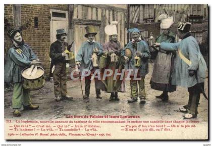 CPA Falaise La lanterne du gars de Falaise Folklore Costume