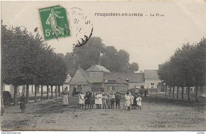 80 FEUQUIERES-en-VIMEU  La Place