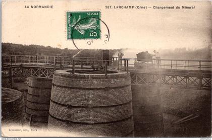 S28319 cpa 61 Larchamp - Chargement du Mineral