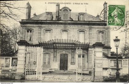 CPA Fontenay Le Comte L Hotel de Ville